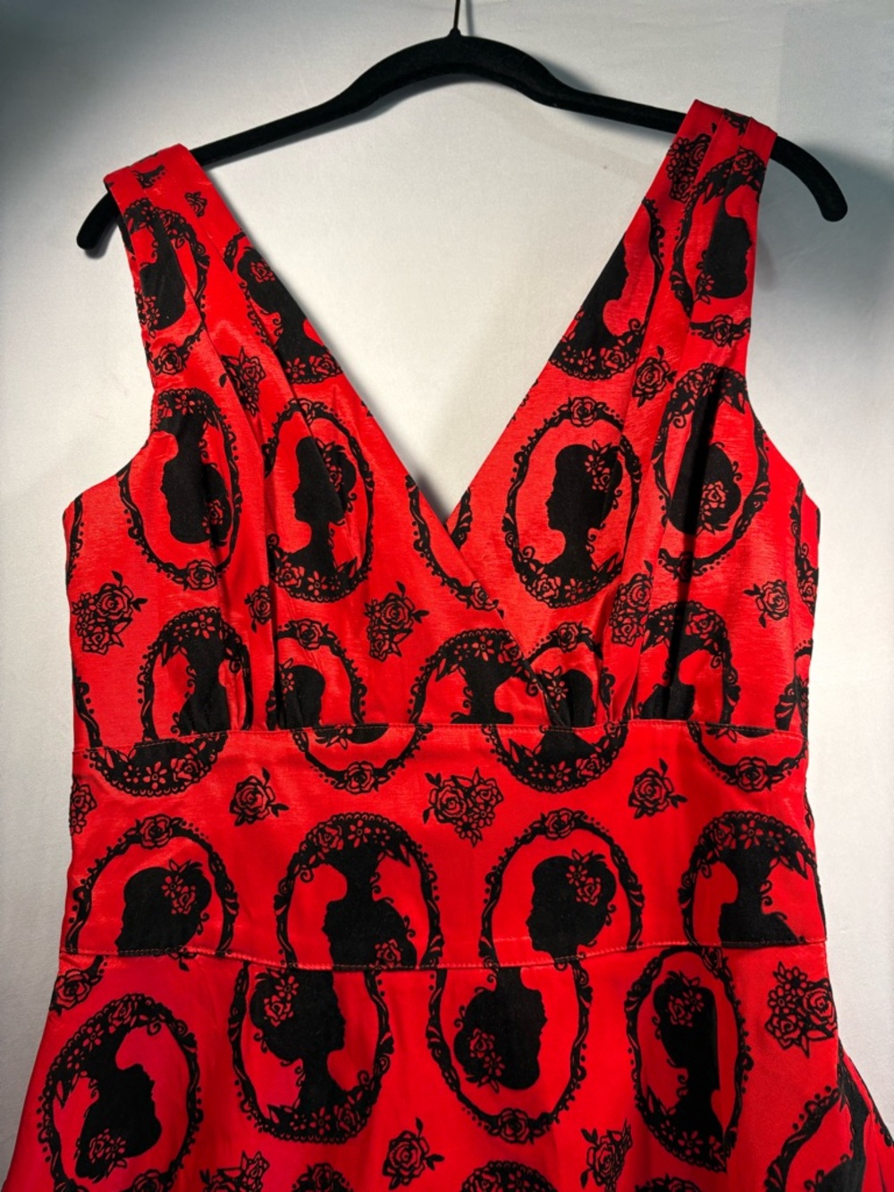 Red V-Neck Midi Dress with Black Cameo Print
